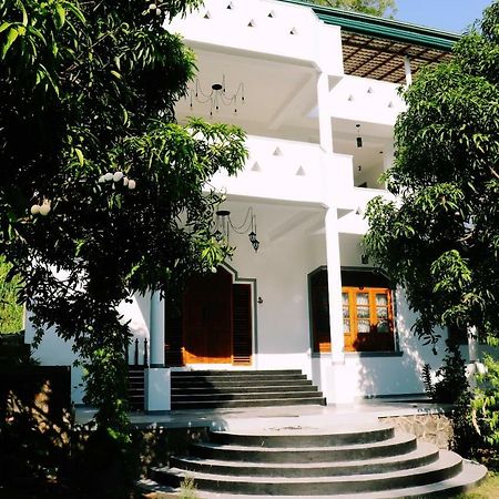 Sea Avenue - Eco Garden Hotel Tangalle Exterior photo